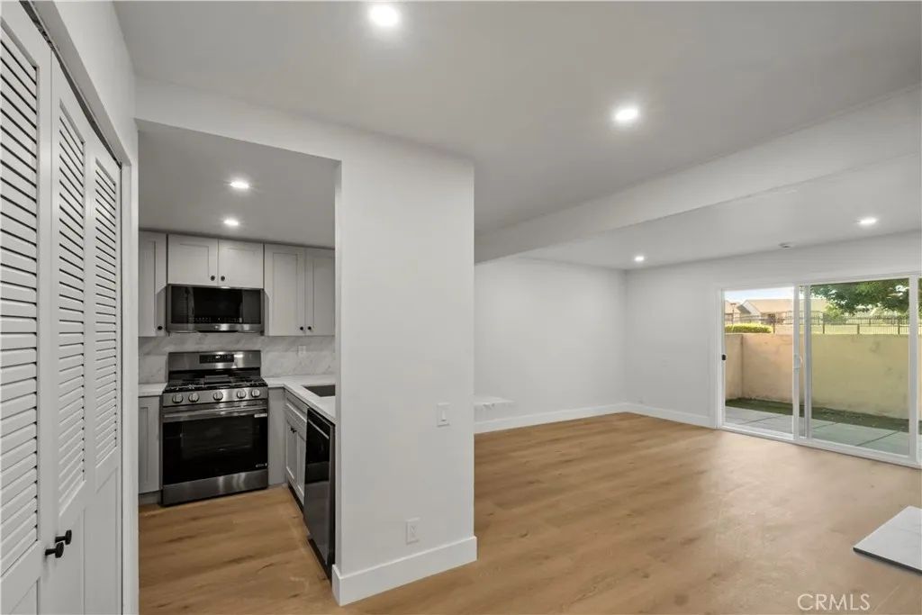 1381 S. Walnut St 2505, Anaheim, CA 92802