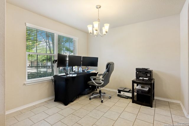 255 Elisabeth Run, San Antonio, TX 78253