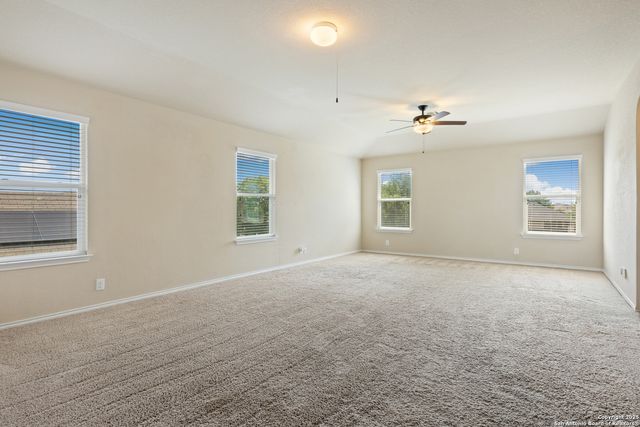 255 Elisabeth Run, San Antonio, TX 78253