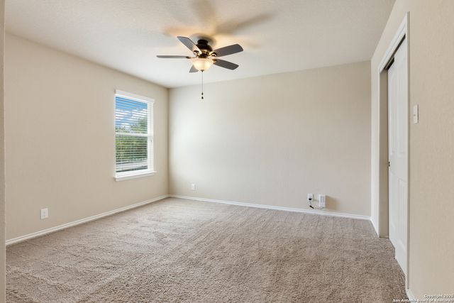 255 Elisabeth Run, San Antonio, TX 78253