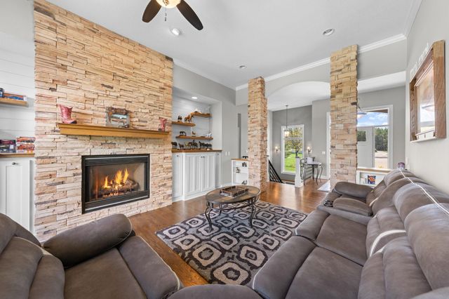 11183 Country Drive, Pine City, MN 55063