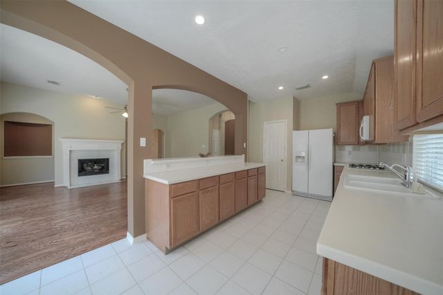 39 Belcarra Place, The Woodlands, TX 77382
