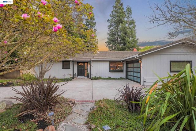 181 Paraiso Dr, Danville, CA 94526