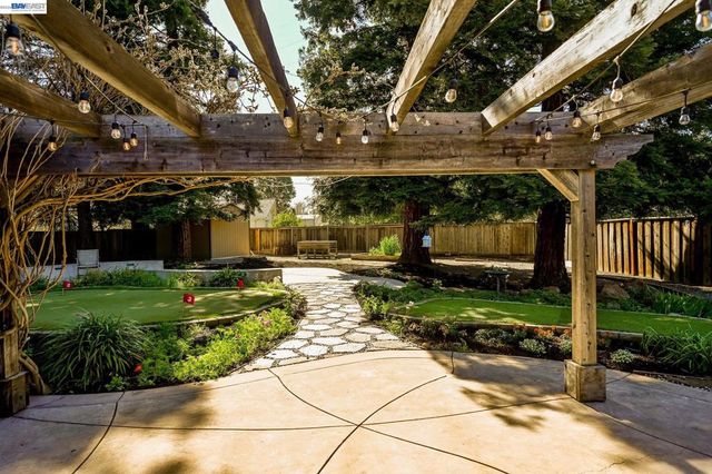 181 Paraiso Dr, Danville, CA 94526