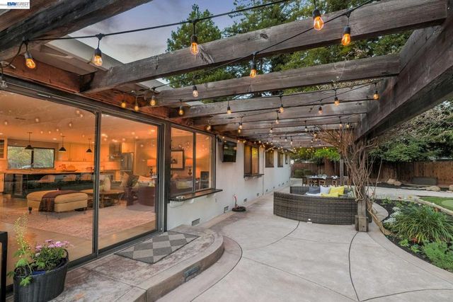 181 Paraiso Dr, Danville, CA 94526