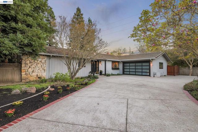 181 Paraiso Dr, Danville, CA 94526