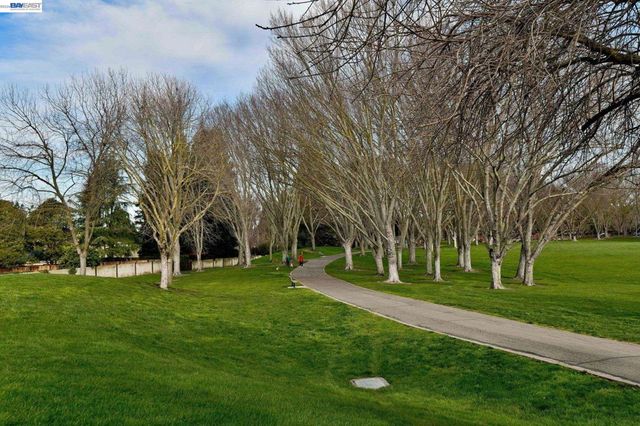 181 Paraiso Dr, Danville, CA 94526