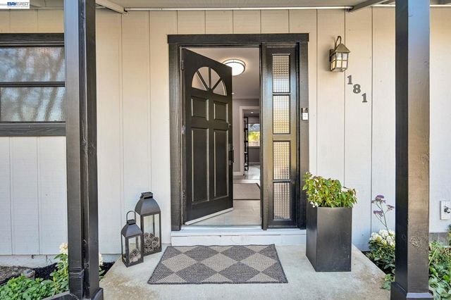 181 Paraiso Dr, Danville, CA 94526