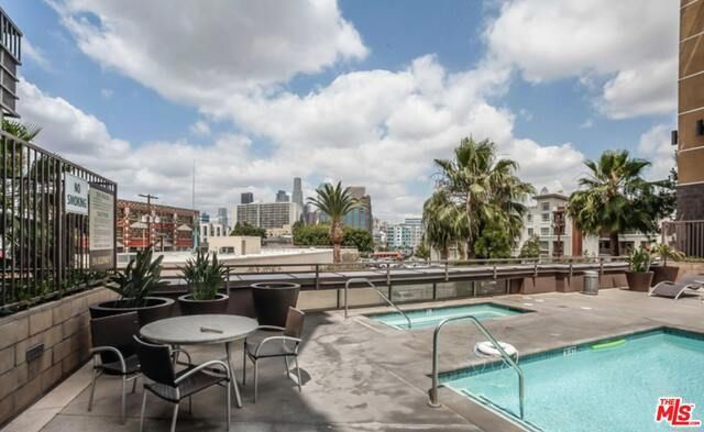629 Traction Avenue 206, Los Angeles, CA 90013