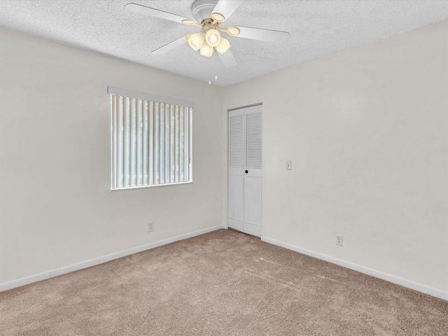 305 Knotty Pine Circle A2, Greenacres, FL 33463