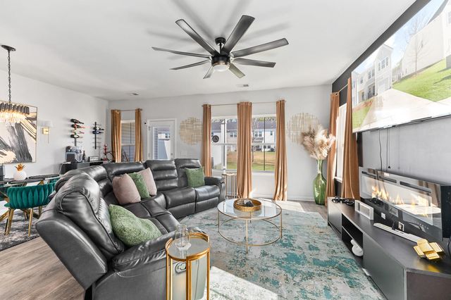 8748 Silver Perch Lane, Charleston, SC 29420