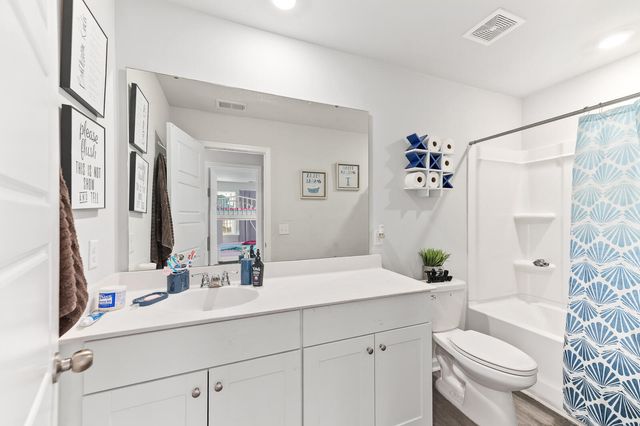 8748 Silver Perch Lane, Charleston, SC 29420