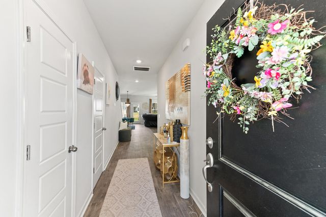 8748 Silver Perch Lane, Charleston, SC 29420