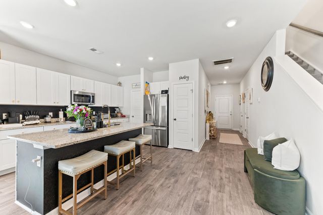 8748 Silver Perch Lane, Charleston, SC 29420