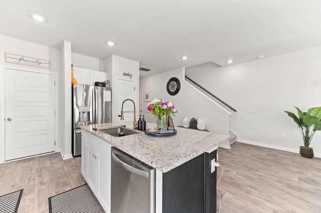 8748 Silver Perch Lane, Charleston, SC 29420