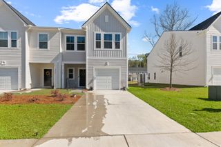 8748 Silver Perch Lane, Charleston, SC 29420