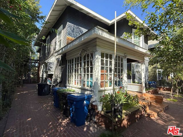 1625 S Bonnie Brae Street, Los Angeles, CA 90006