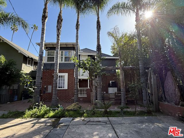1625 S Bonnie Brae Street, Los Angeles, CA 90006