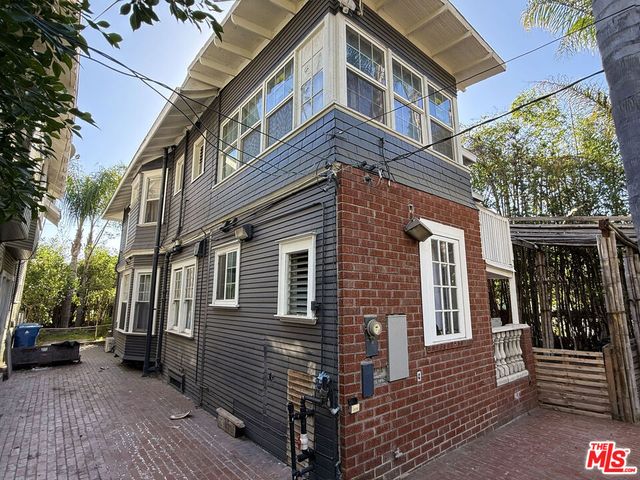 1625 S Bonnie Brae Street, Los Angeles, CA 90006