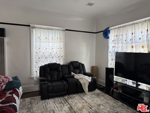 1625 S Bonnie Brae Street, Los Angeles, CA 90006