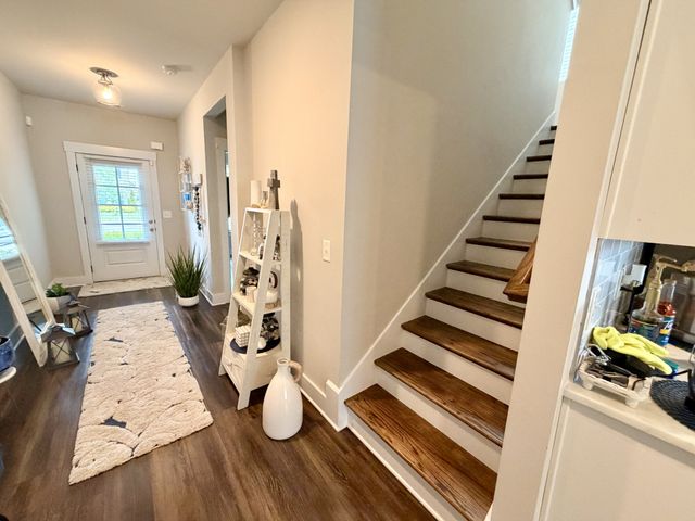 213 Snapdragon Dr, Smyrna, TN 37167