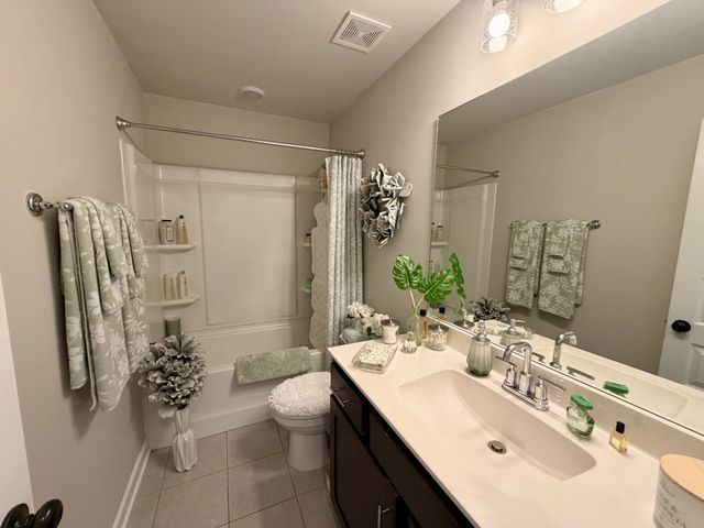 213 Snapdragon Dr, Smyrna, TN 37167