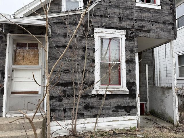 3156 6th STREET, Milwaukee, WI 53212