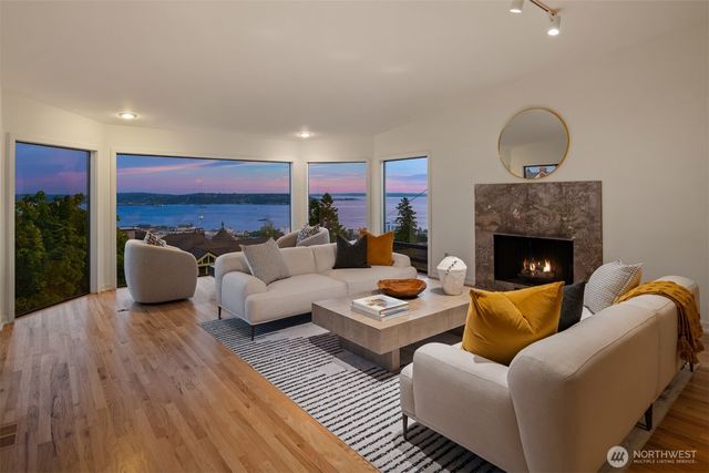 118 Highland Drive, Seattle, WA 98109