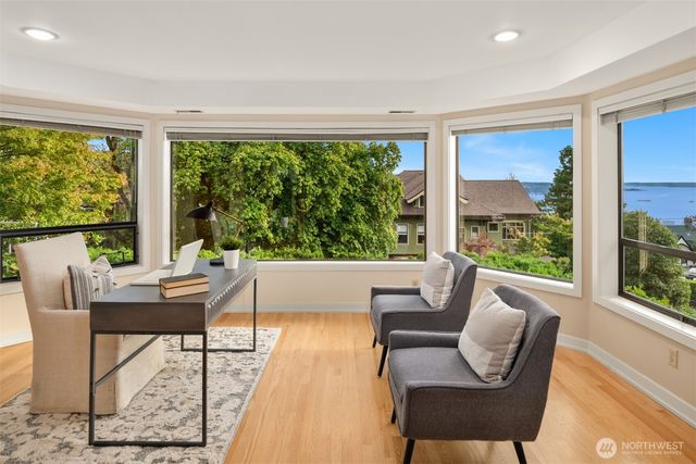 118 Highland Drive, Seattle, WA 98109