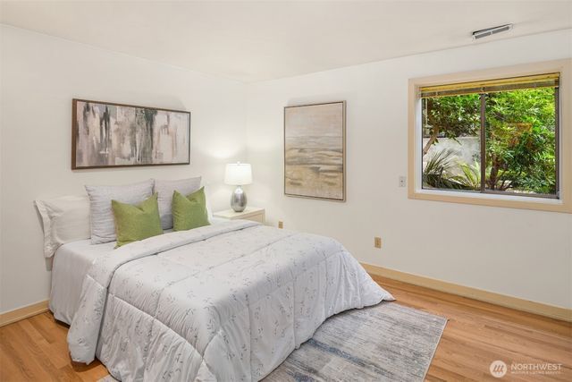 118 Highland Drive, Seattle, WA 98109
