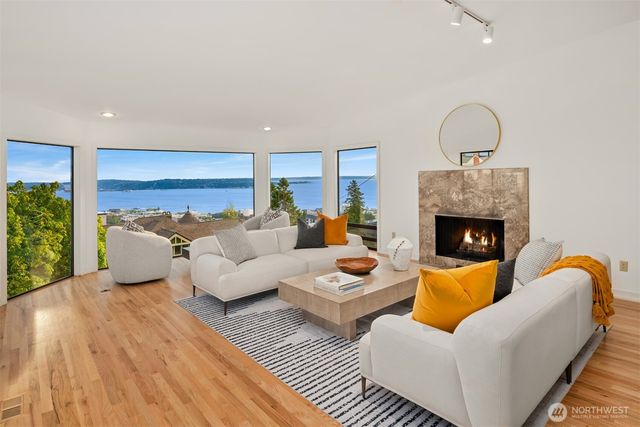 118 Highland Drive, Seattle, WA 98109