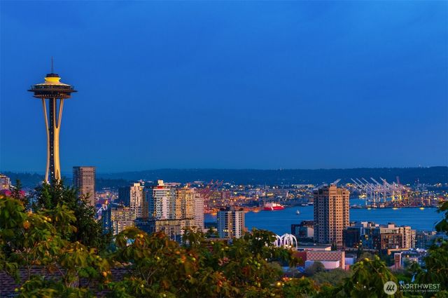 118 Highland Drive, Seattle, WA 98109
