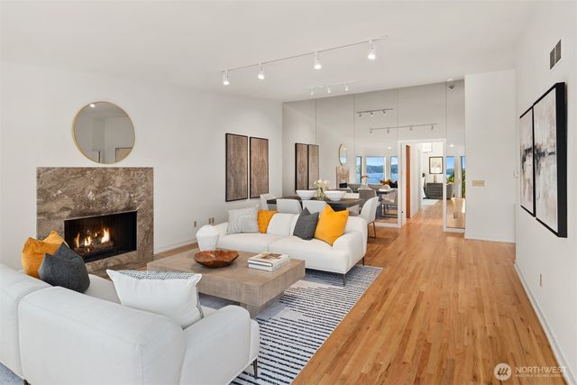 118 Highland Drive, Seattle, WA 98109