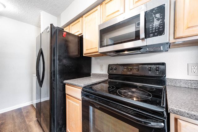 1900 Bay Area Boulevard 144, Houston, TX 77058