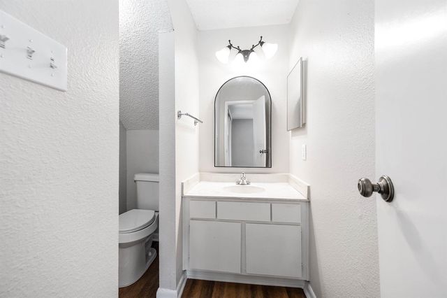 1900 Bay Area Boulevard 144, Houston, TX 77058