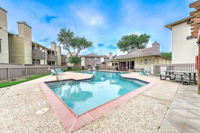 1900 Bay Area Boulevard 144, Houston, TX 77058