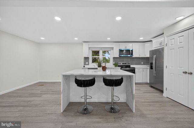 11810 FREEMANS RD, Remington, VA 22734