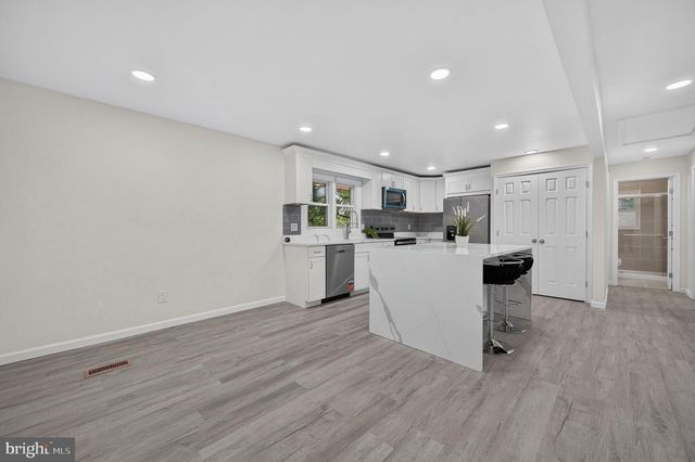 11810 FREEMANS RD, Remington, VA 22734