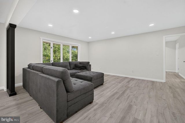 11810 FREEMANS RD, Remington, VA 22734