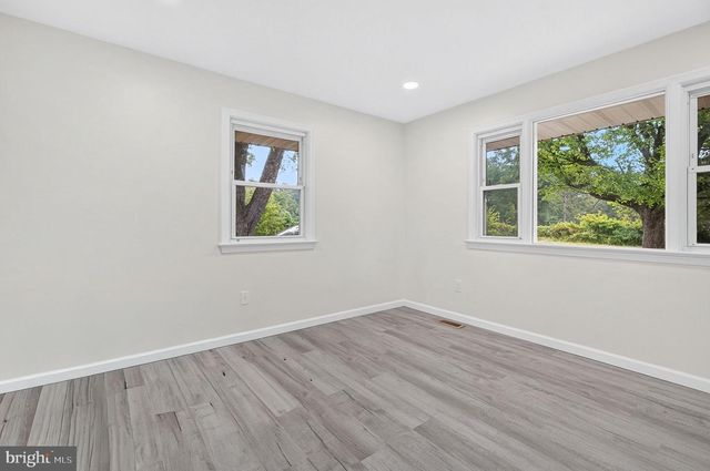 11810 FREEMANS RD, Remington, VA 22734