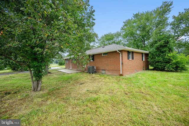 11810 FREEMANS RD, Remington, VA 22734