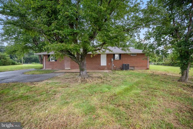 11810 FREEMANS RD, Remington, VA 22734
