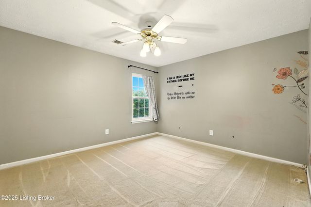 10906 Pineview Ct, Louisville, KY 40299