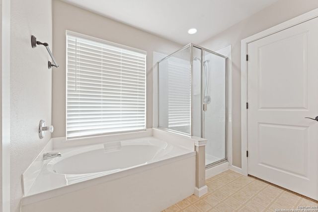 8050 Rosespur, Selma, TX 78154