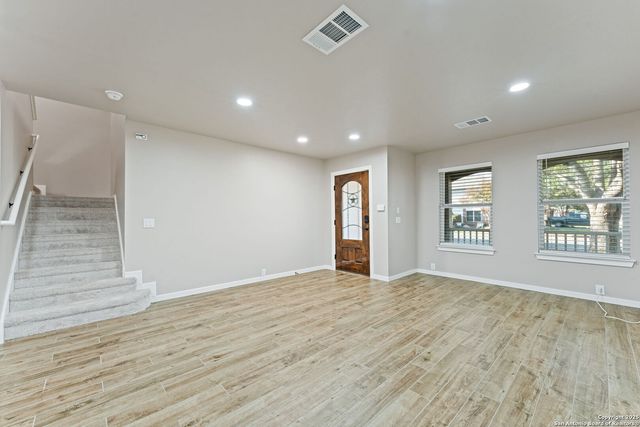 8050 Rosespur, Selma, TX 78154