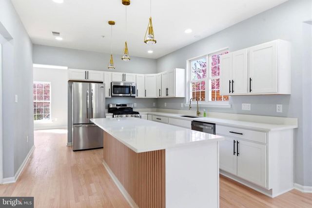 2002 THISTLEWOOD DR, Fort Washington, MD 20744