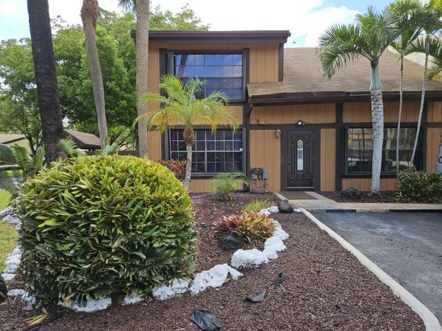 10191 Oleander Court 10191, Pembroke Pines, FL 33026