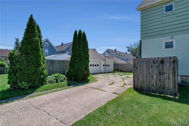 79 Haller Ave, Cheektowaga, NY 14211