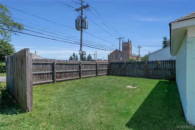 79 Haller Ave, Cheektowaga, NY 14211