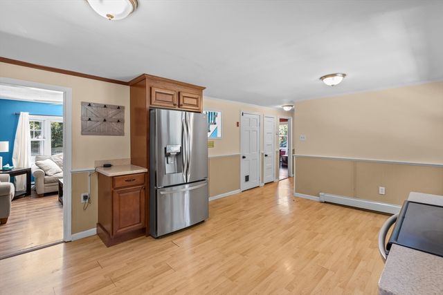 812 Plymouth St, Middleboro, MA 02346
